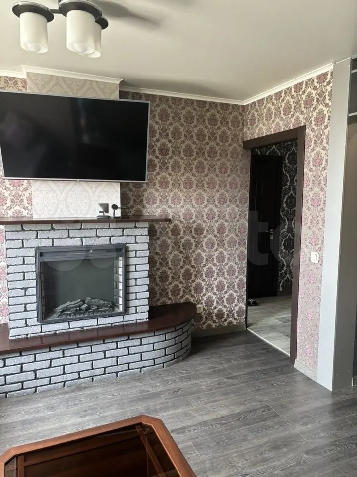 Продается 1-комн. квартира, 40 м² — фото 2