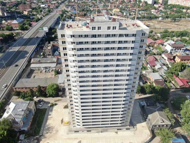 2-комн. квартира, 74 м² — фото 2