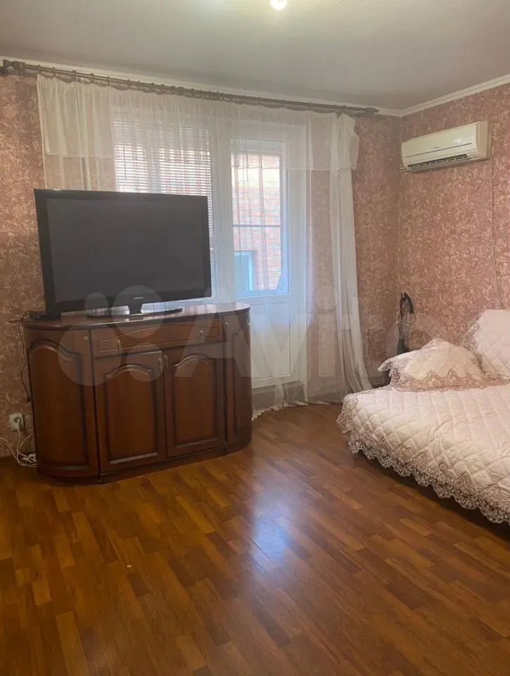 1-комн., 40 м², 3/3 этаж, Центральный внутригородской округ, мкр-н Центральный, ул. Ломоносова, 14/1 — фото 5