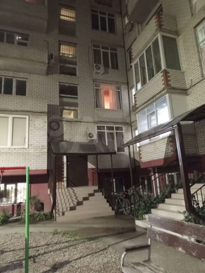 1-комн., 40.6 м², 3/6 этаж, ул. Куликова Поля, 16 — фото 2