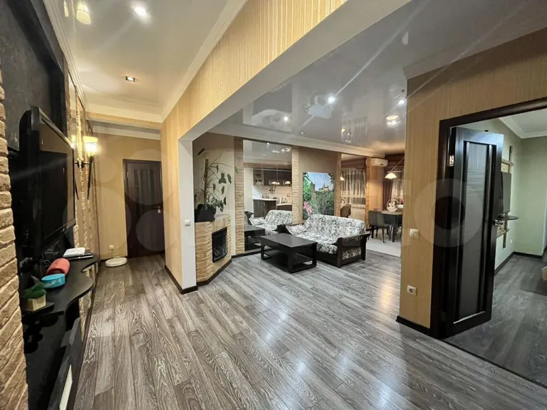 2-комн. квартира, 69.1 м² — фото 2