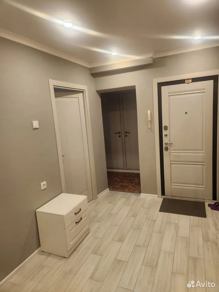 Продается 4-комн. квартира, 81 м² — фото 2