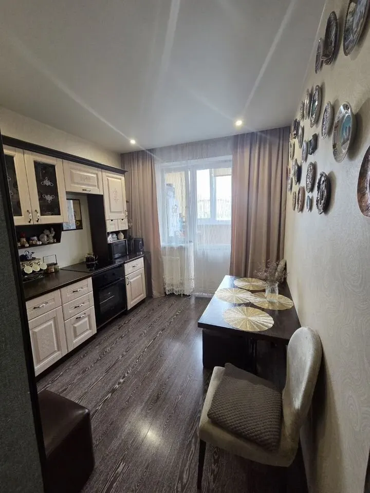 Продается 2-комн. квартира, 54 м²