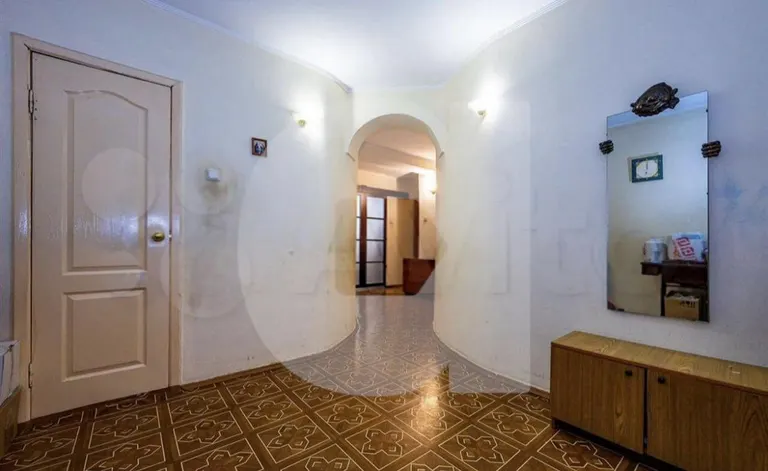 4+ комнаты, 118 м², 1/10 этаж, Дербентская ул., 18/1 р-н Центральный — фото 4