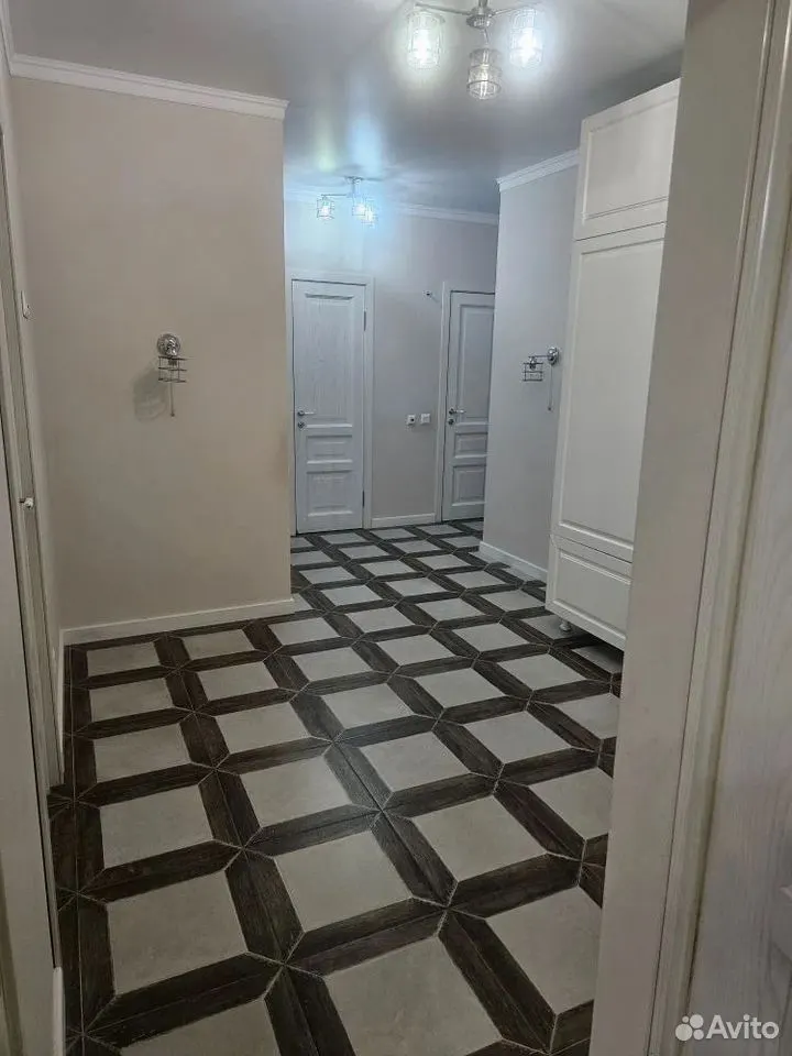 3-комн., 78.5 м², 2/18 этаж, ЖК «Губернский» — фото 2