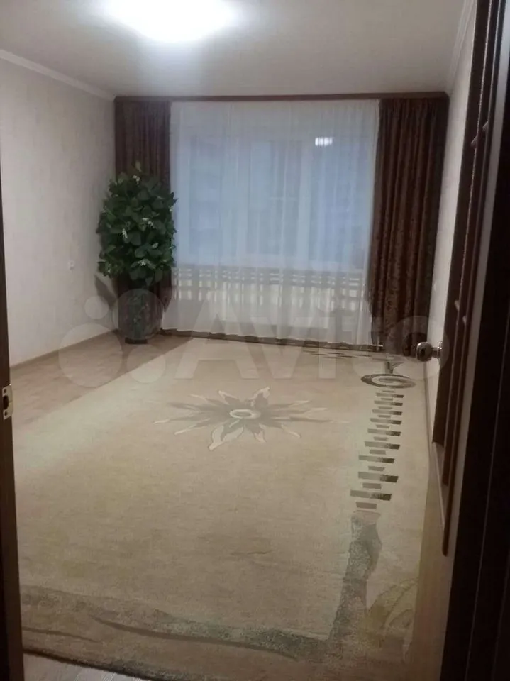 Продается 2-комн. квартира, 72 м² — фото 2