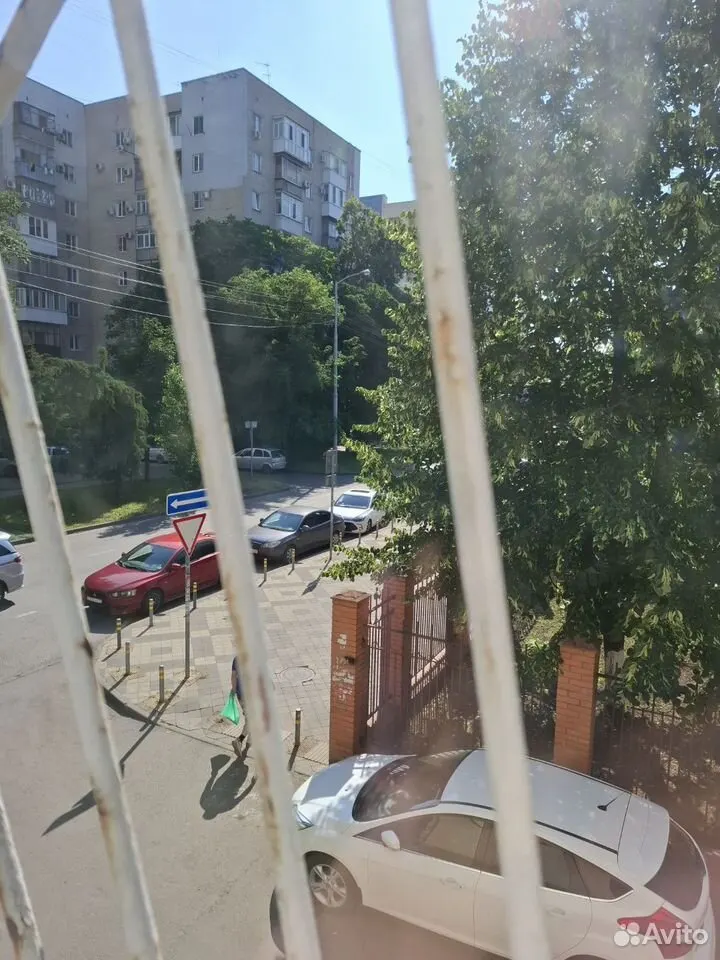 3-комн., 63 м², 2/5 этаж, Центральный внутригородской округ, мкр-н Центральный, ул. Хакурате, 7 — фото 3