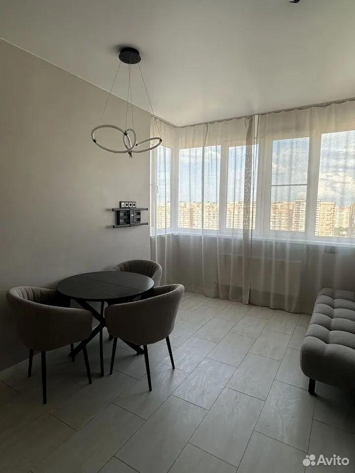 Продается 1-комн. квартира, 46 м² — фото 2