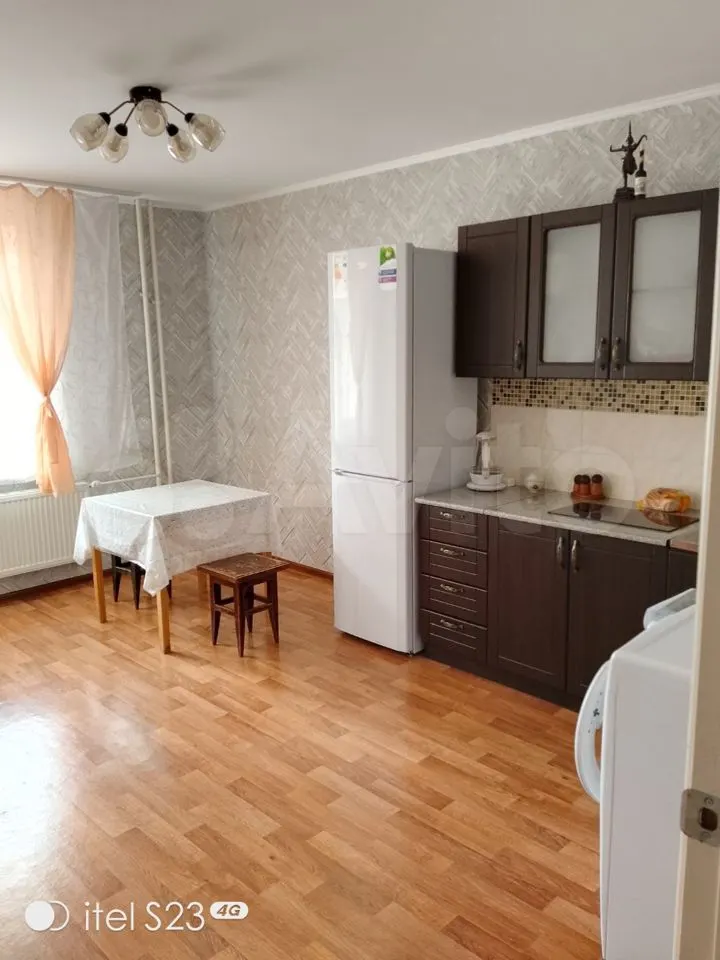 Продается 2-комн. квартира, 65.3 м² — фото 3