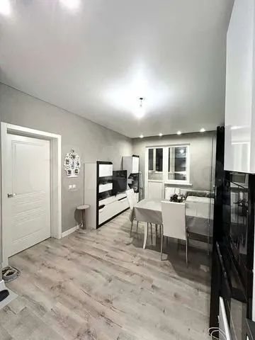 Продается 3-комн. квартира, 76.6 м² — фото 3