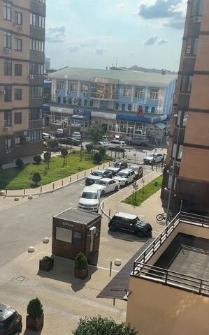 2-комн., 68 м², 4/19 этаж, Центральный внутригородской округ, мкр-н Центральный, Октябрьская ул., 181/2 — фото 5