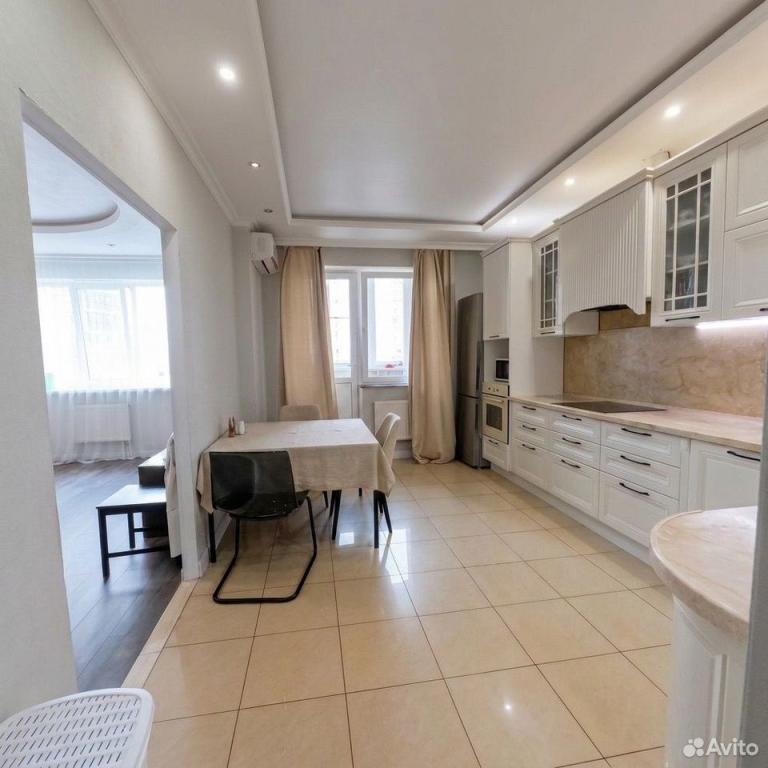 3-комн., 90.6 м², 10/21 этаж, мкр-н Юбилейный, б-р Клары Лучко, 12 — фото 2