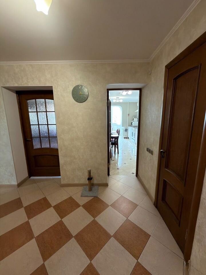 3-комн., 74 м², 4/5 этаж, ул. имени 40-летия Победы, 33/1 — фото 2