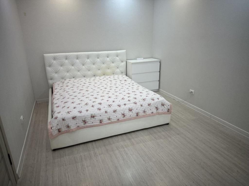 1-комн., 42 м², 5/6 этаж, Музыкальный мкр-н, ул. имени Сергея Есенина, 110/1 — фото 5