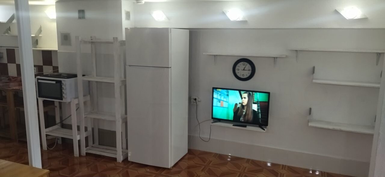 4+ комнаты, 101 м², 1/7 этаж, Сочи, микрорайон Мамайка, ул. Фадеева, 3А р-н Центральный — фото 2