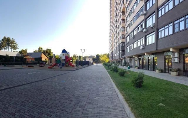 1-комн., 44.9 м², 22/24 этаж, Центральный внутригородской округ, мкр-н Центральный, Железнодорожная ул., 24 — фото 2