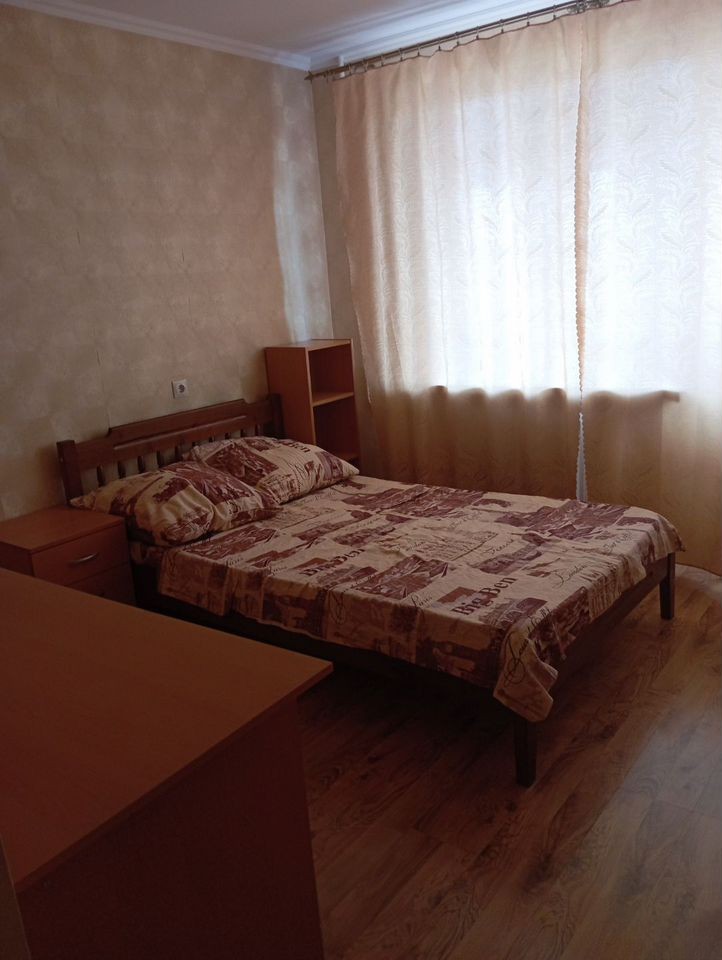 2-комн., 54 м², 7/9 этаж, мкр-н Юбилейный, ул. Думенко, 6 — фото 2