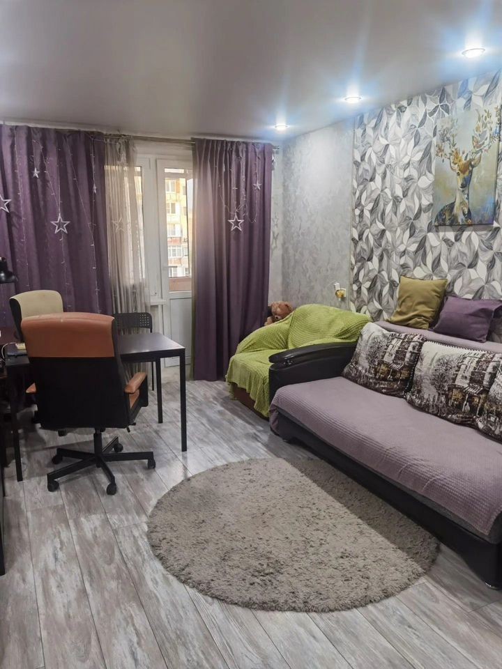 2-комн., 52.4 м², 7/9 этаж, мкр-н Юбилейный, ул. 70-летия Октября, 22