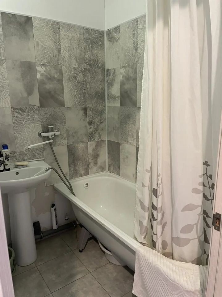 2-комн., 64.3 м², 3/18 этаж, ул. имени Виктора Нарыкова, 6к1 — фото 2