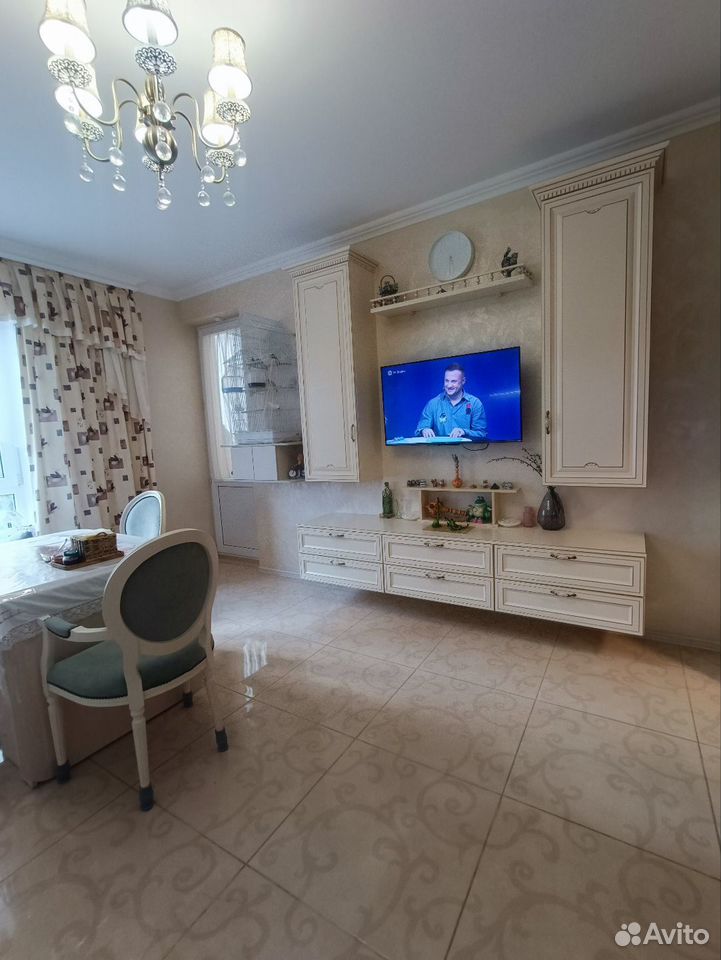 2-комн., 76 м², 3/17 этаж, ул. Александра Покрышкина, 4/10 — фото 2