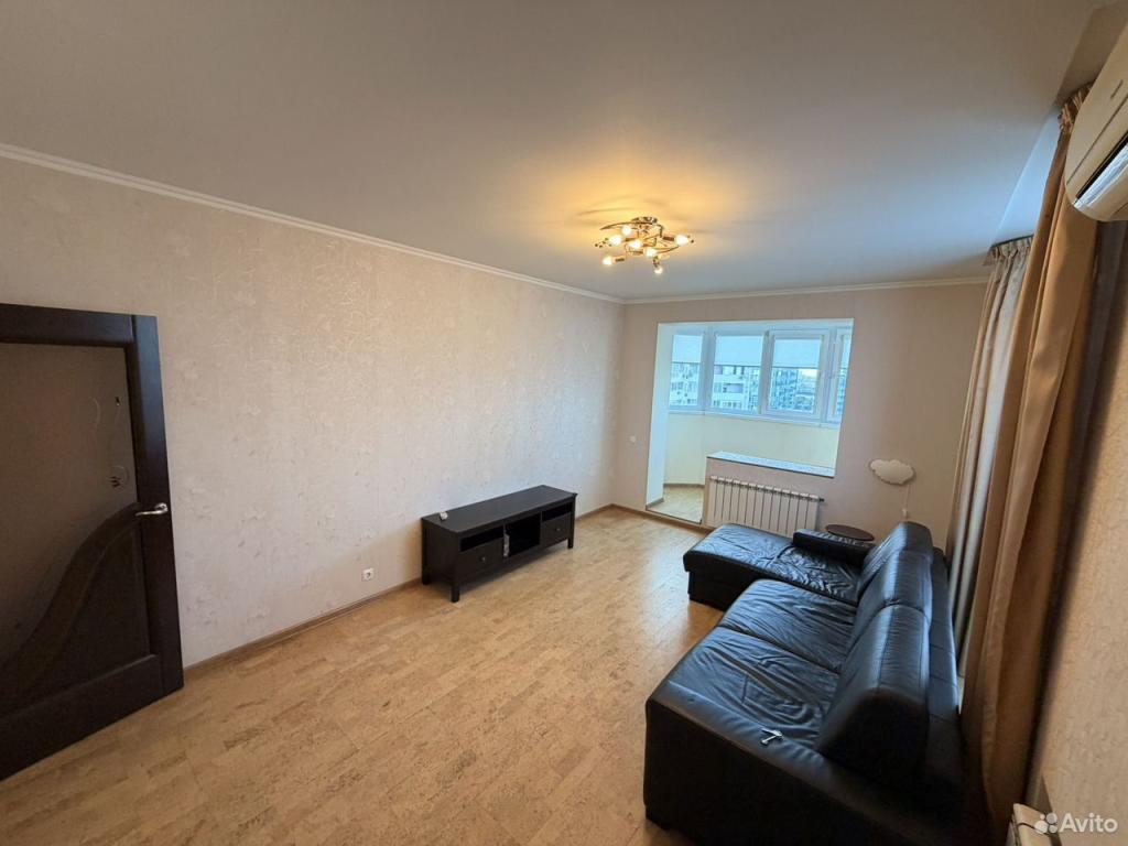 3-комн., 76.3 м², 21/23 этаж, мкр-н Центральный, ул. Кубанская Набережная, 31/1 — фото 2