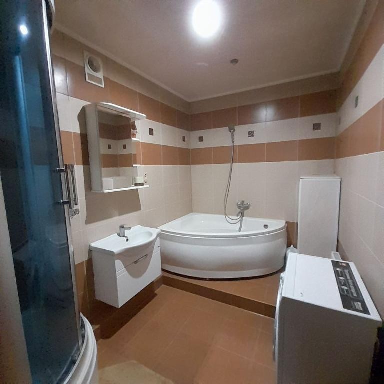 3-комн., 92.6 м², 3/3 этаж, Прикубанский внутригородской округ, Музыкальный мкр-н, ул. имени С.С. Прокофьева — фото 4