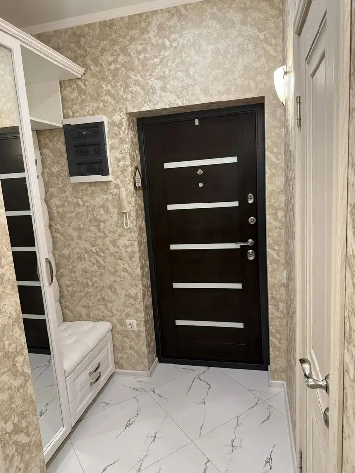 1-комн., 41.3 м², 17/18 этаж, ул. Гидростроителей, 65 — фото 2