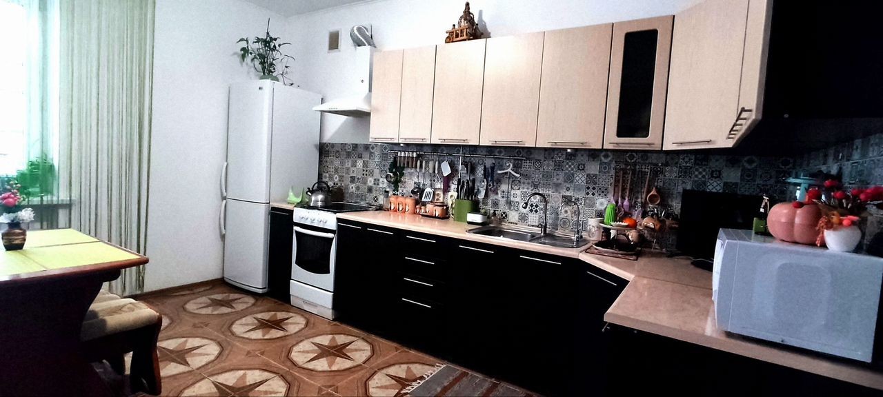 2-комн., 64.6 м², 2/3 этаж, ул. Дементия Красюка, 49 — фото 2