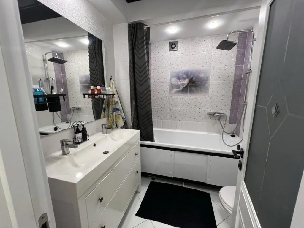 3-комн., 60 м², 8/8 этаж, Сочи, жилой район Адлер, Изумрудная ул., 42 — фото 5