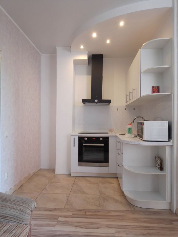 1-комн., 37.5 м², 5/10 этаж, Музыкальный мкр-н, ул. имени Мусоргского М.П., 6/1 — фото 2