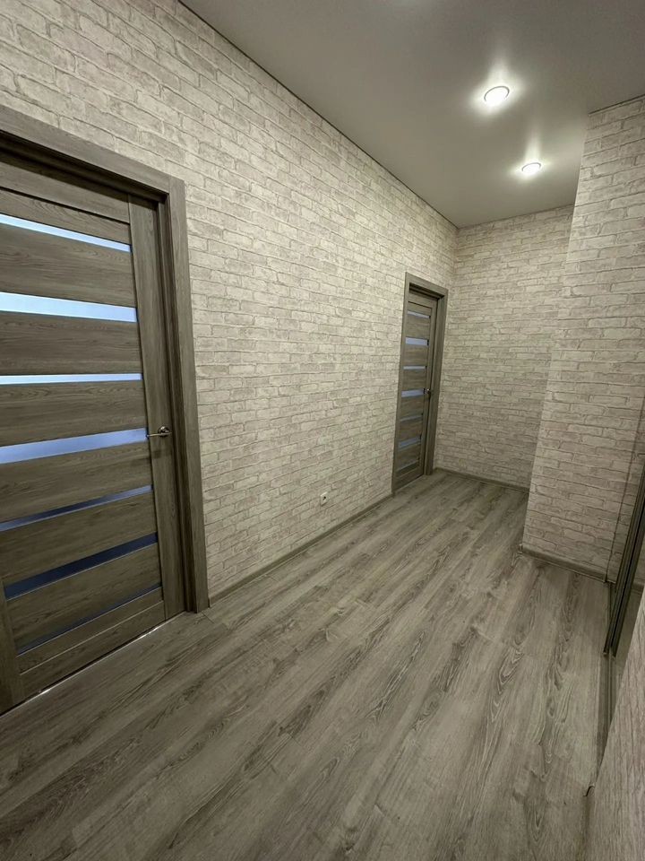 1-комн., 40 м², 1/3 этаж, Боннская ул., 14/2