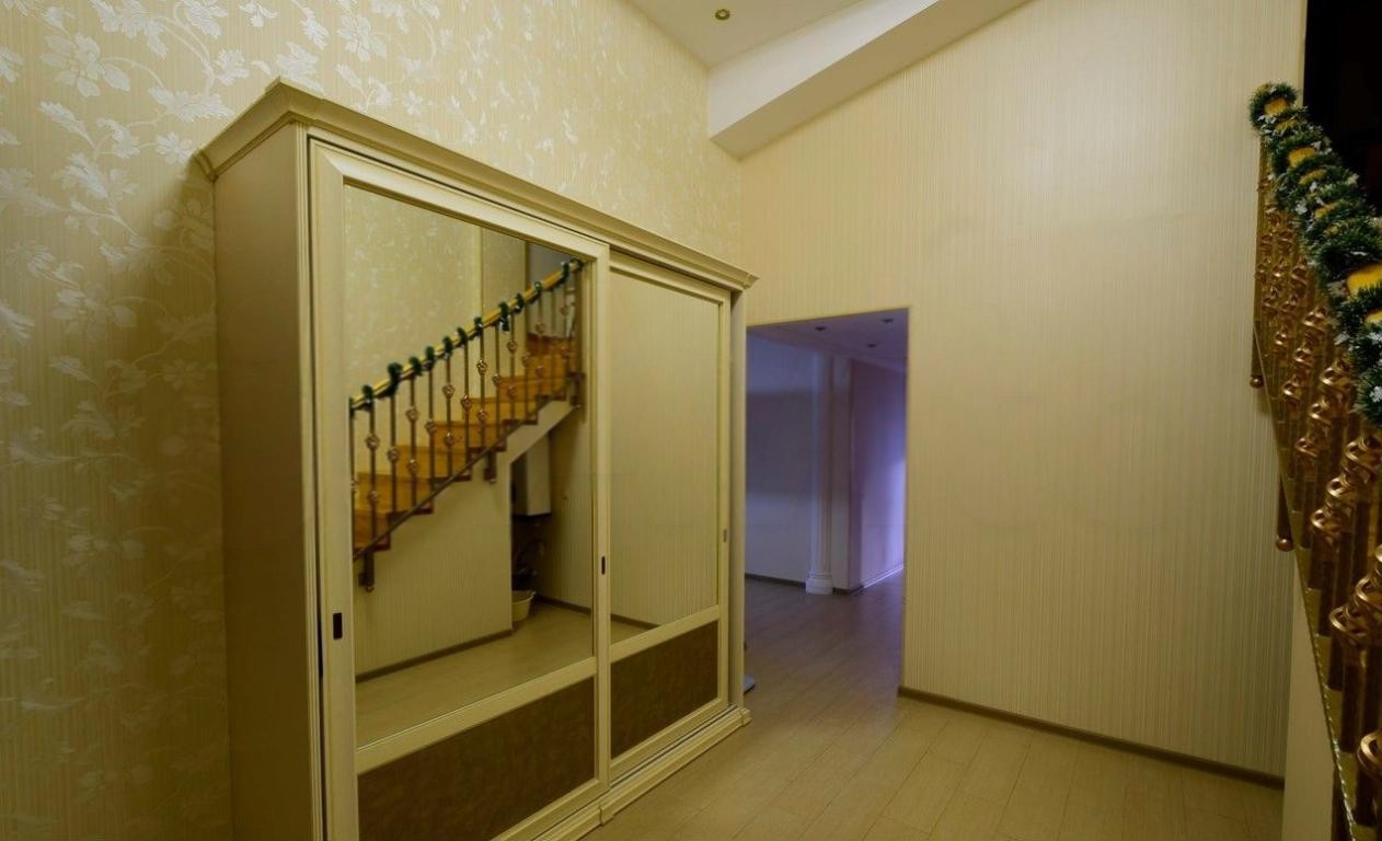 4+ комнаты, 155.5 м², 7/7 этаж, г.о. Сочи, пгт. Дагомыс, ул. Гайдара, 5/5 — фото 2