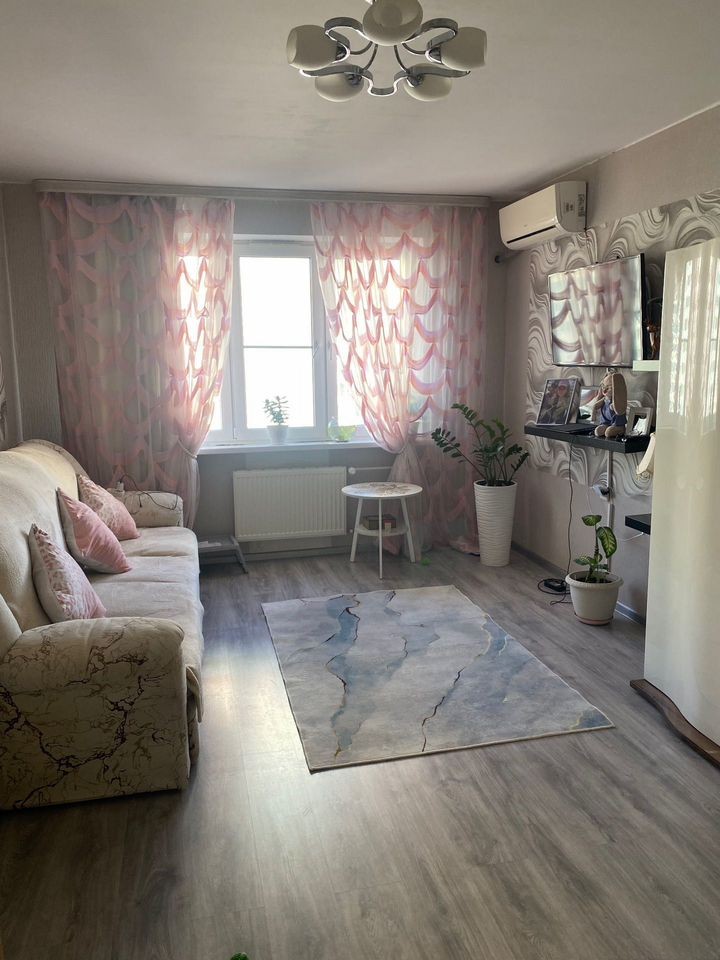1-комн., 37.5 м², 7/16 этаж, ул. Генерала Трошева, 47