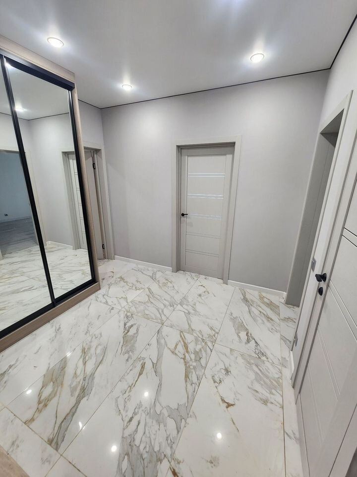 4+ комнаты, 68 м², 1/20 этаж, Новороссийск, ул. Мурата Ахеджака, 12к1 — фото 4