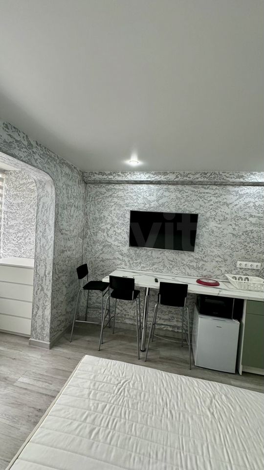 4+ комнаты, 77 м², 1/10 этаж, г Краснодар, ул Красных Партизан, д 248