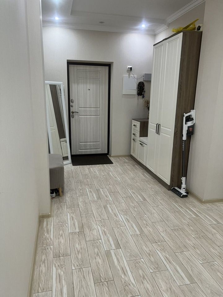3-комн., 89.9 м², 5/10 этаж, федеральная территория Сириус, пгт. Сириус, ул. Тюльпанов, 41к3 — фото 5