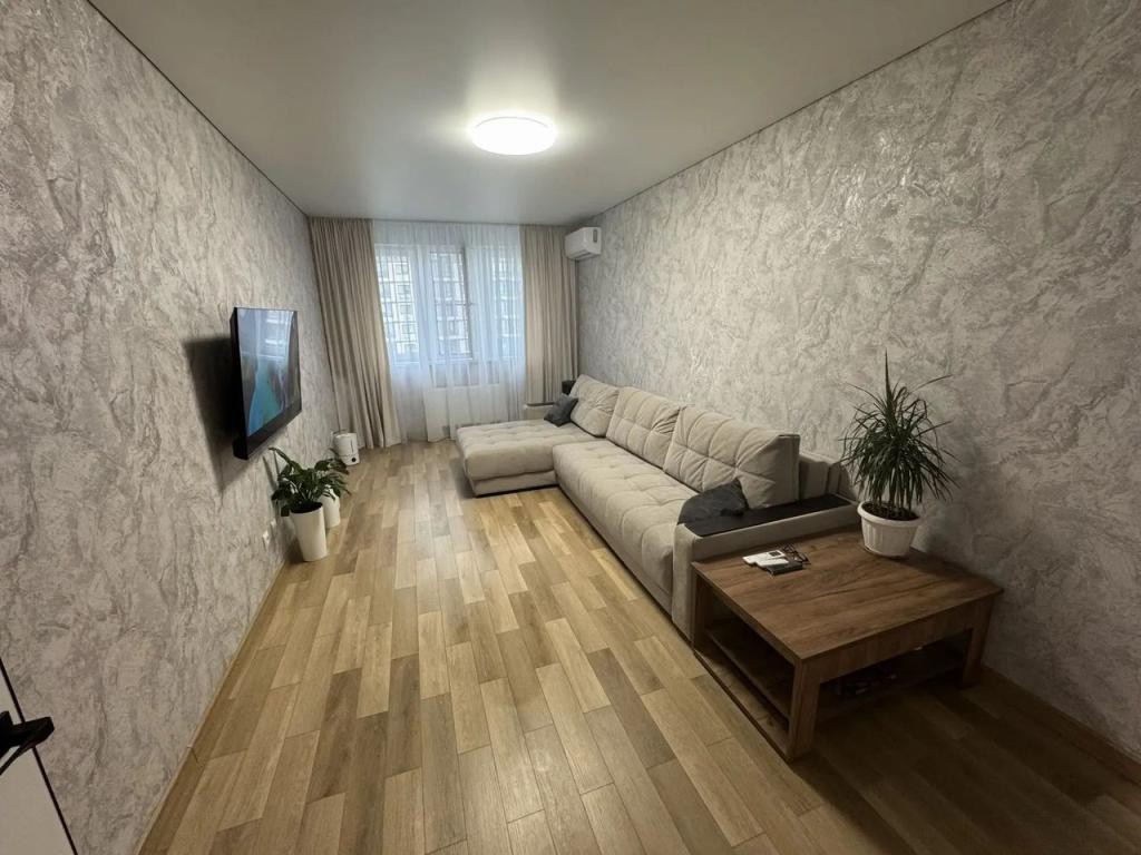 2-комн., 61.5 м², 16/19 этаж, Краснодар г