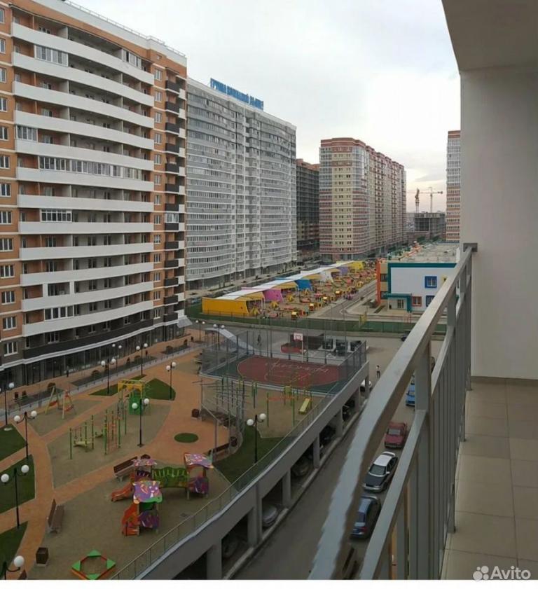 2-комн., 59 м², 8/10 этаж, ул. Григория Пономаренко, 45 — фото 2