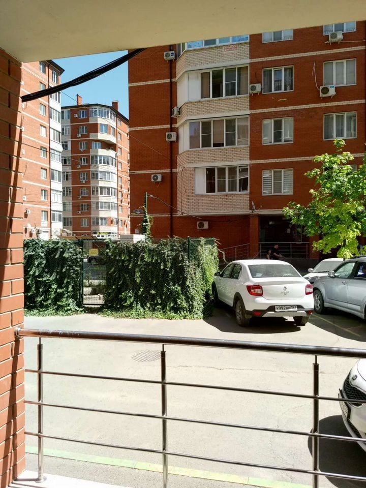 1-комн., 46 м², 1/8 этаж, Краснодар г