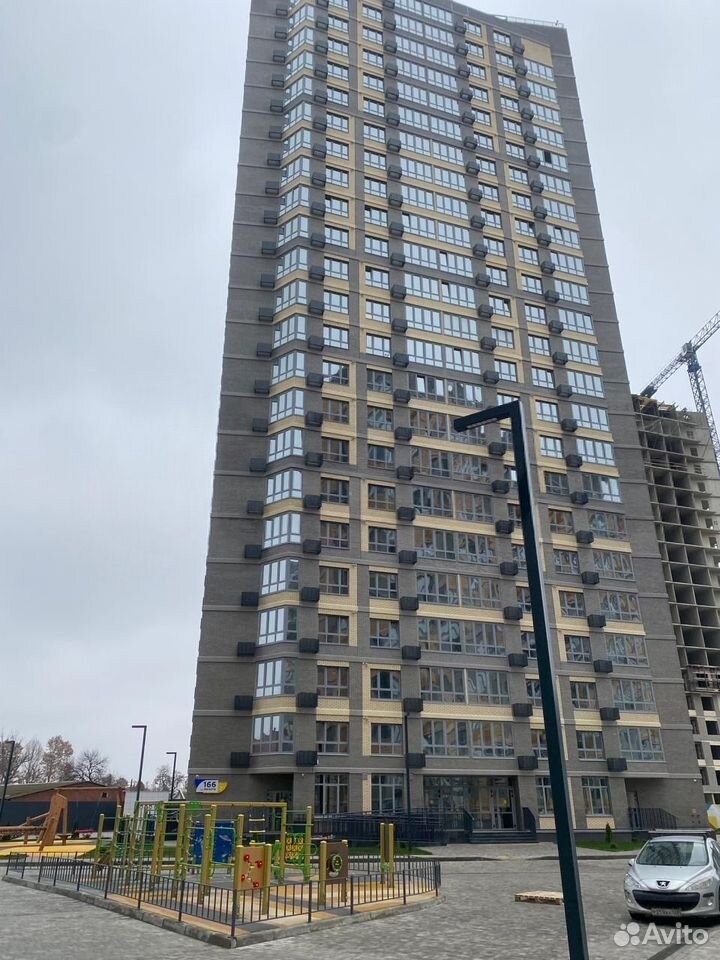 3-комн., 71.1 м², 23/24 этаж, ул. имени В.Н. Мачуги, 166к2
