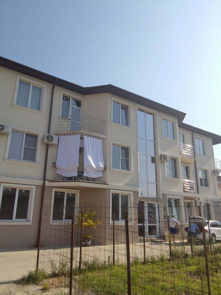 2-комн., 42 м², 2/3 этаж, г Сочи, Лазаревский р-н, село Варваровка, Тепличный пер, д 16