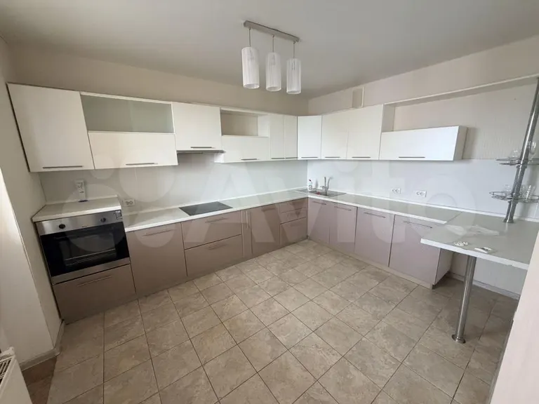 3-комн., 74.3 м², 21/22 этаж, мкр-н Юбилейный, ул. Генерала Шифрина, 1 — фото 2
