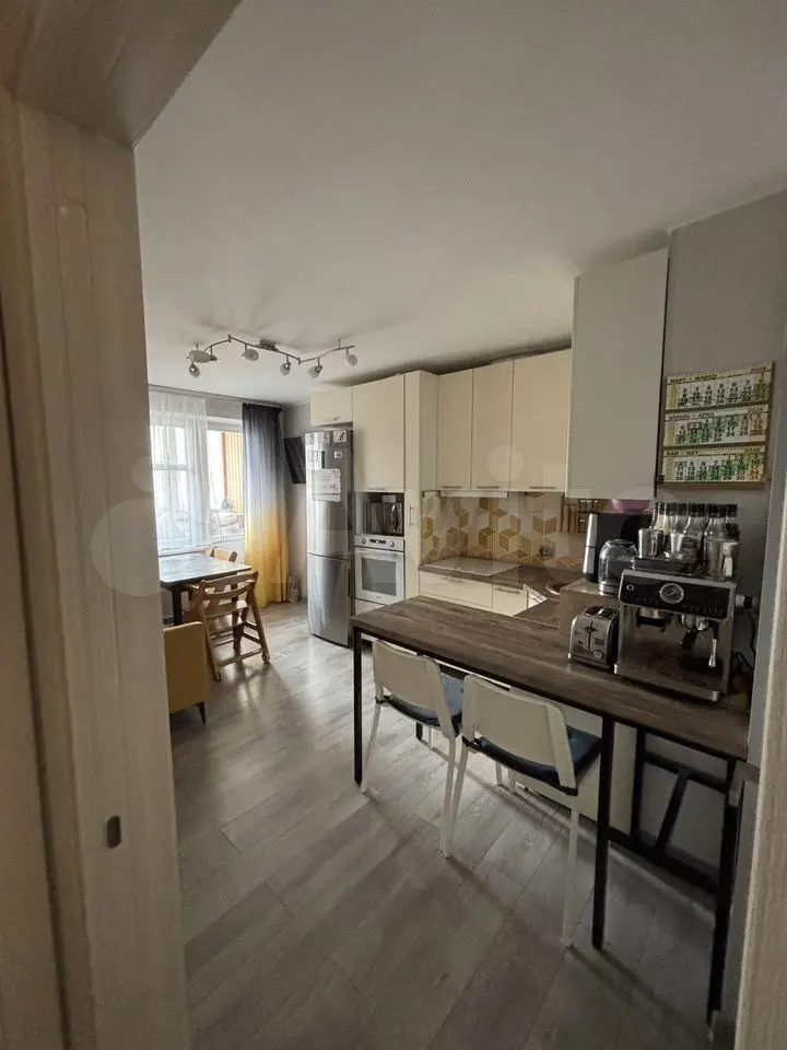 3-комн., 70.3 м², 6/12 этаж, мкр-н Юбилейный, Рождественская наб., 43 — фото 3