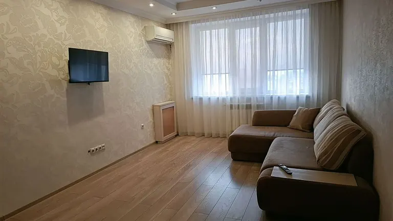 1-комн., 46 м², 8/17 этаж, мкр-н Завод Измерительных Приборов, Зиповская ул., 5/3 — фото 3