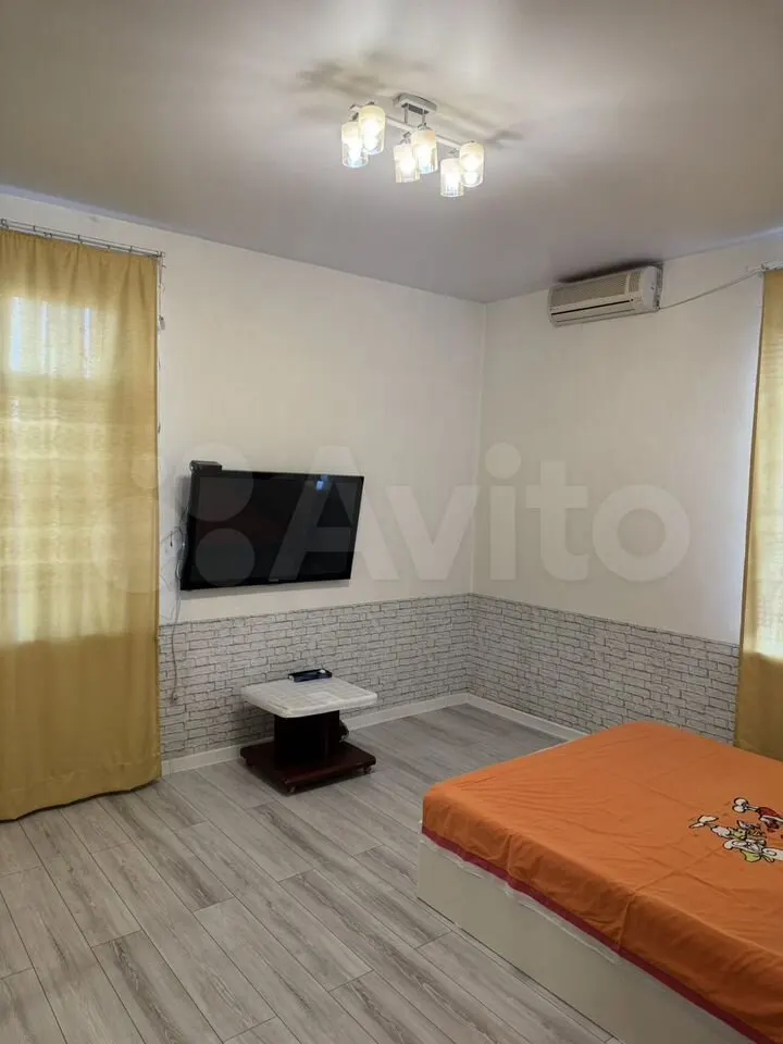 1-комн., 33.3 м², 1/2 этаж, Центральный внутригородской округ, мкр-н Центральный, ул. Ломоносова, 106 — фото 2