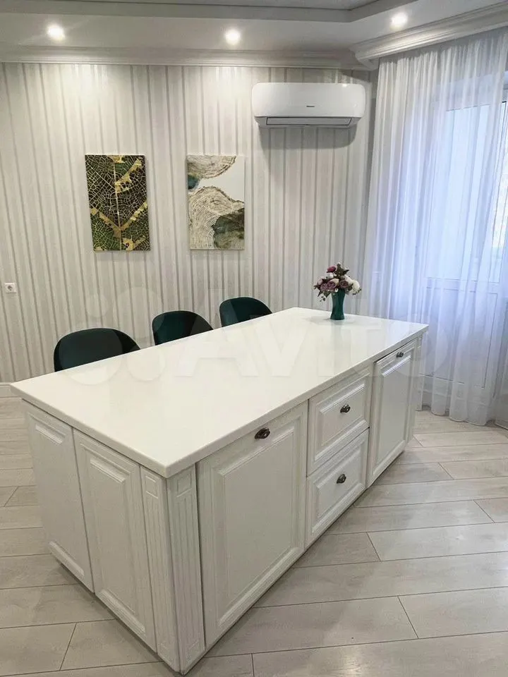 3-комн., 93.4 м², 9/21 этаж, мкр-н Юбилейный, ул. 70-летия Октября, 1/5 — фото 2