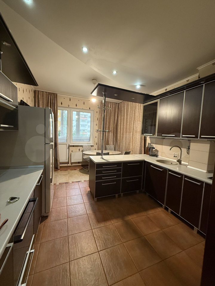 3-комн., 85 м², 1/9 этаж, Новороссийск, Пионерская ул., 33 — фото 4