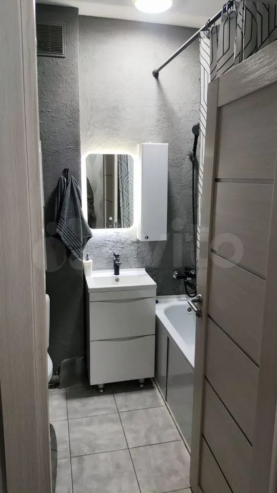 1-комн., 40 м², 4/12 этаж, ул. имени Виктора Нарыкова, 6 — фото 2