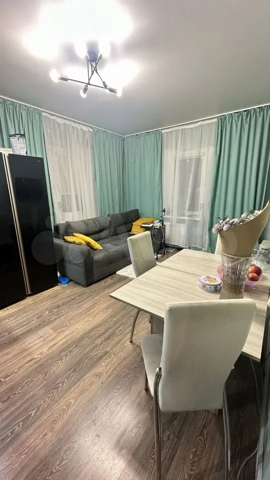 Продается 2-комн. квартира, 64 м²
