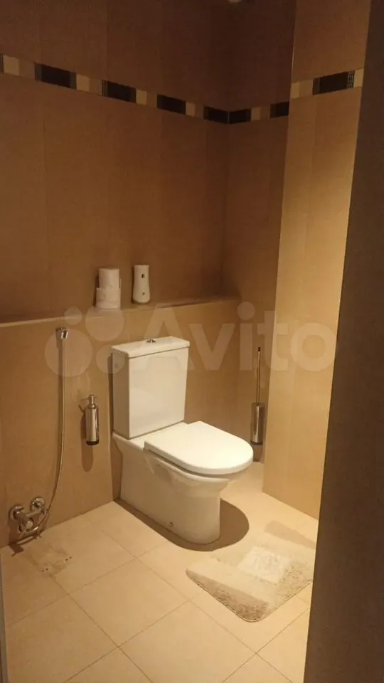4+ комнаты, 180 м², 8/10 этаж, Московская ул., 63 — фото 2